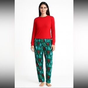 Carter's Red and Green Women's Pajama Holiday Christmas Set XS